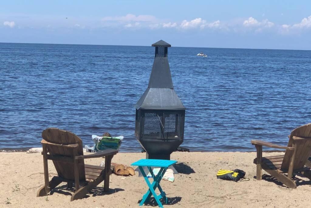 Maison Sur Le Lac Desbiens Εξωτερικό φωτογραφία