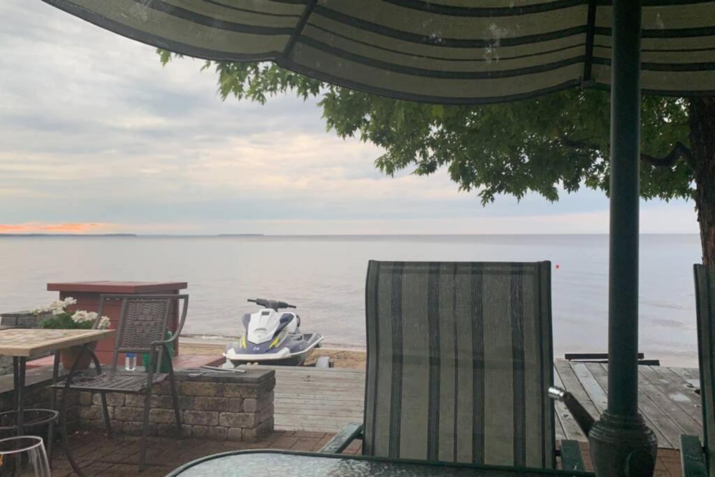 Maison Sur Le Lac Desbiens Εξωτερικό φωτογραφία
