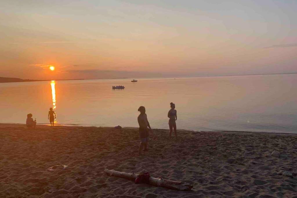 Maison Sur Le Lac Desbiens Εξωτερικό φωτογραφία